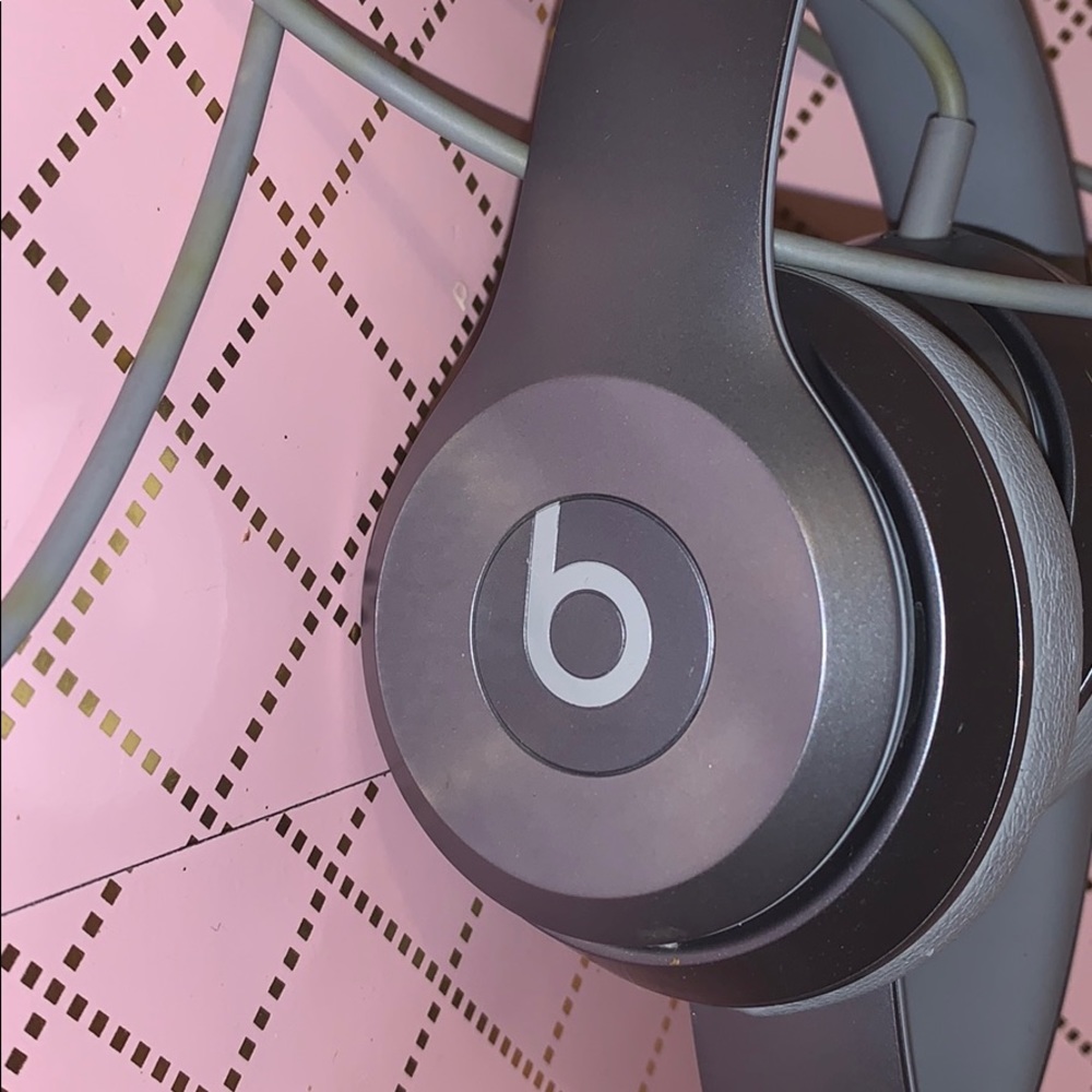 Beats - Picture 2 of 2